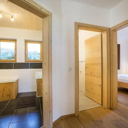 Haus Rendl 1 *