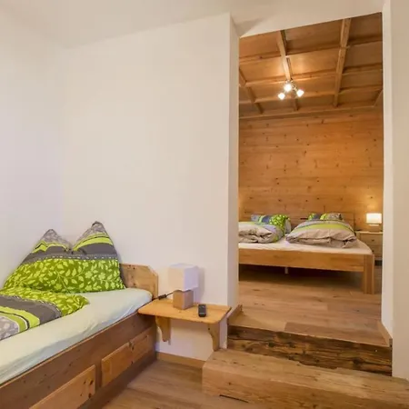 Haus Rendl 1 *