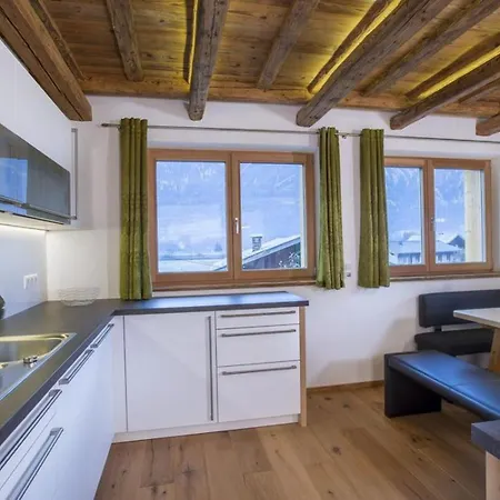 Haus Rendl 1 *